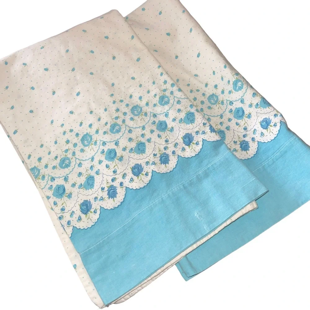 Vintage Flower Floral Standard Set Of 2 Pillowcases Pre Owned Blue White